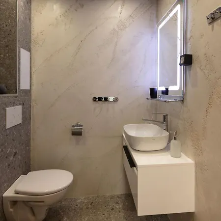 Downtown Stylish Flat