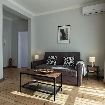 Downtown Stylish Flat Sofia