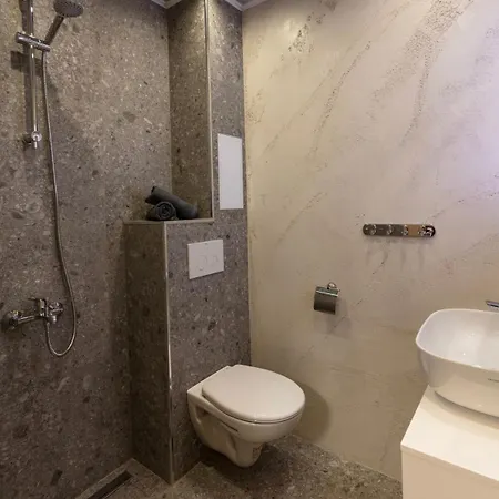 Downtown Stylish Flat