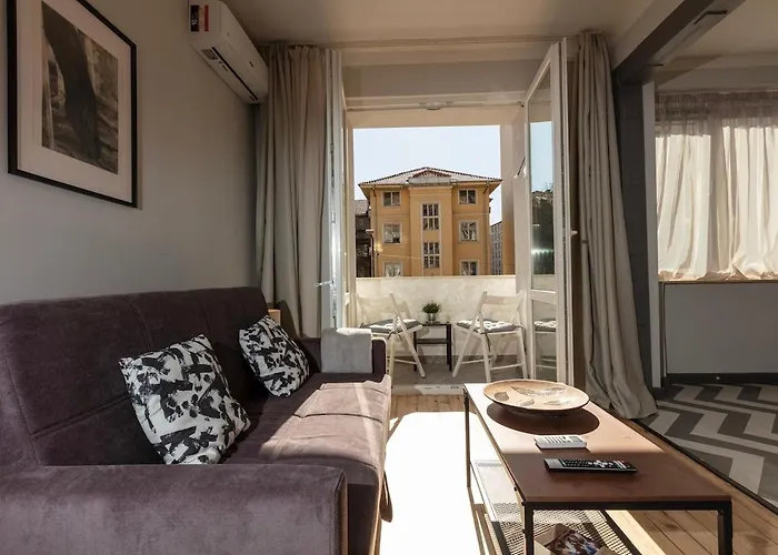 Downtown Stylish Flat Apartament Sofia